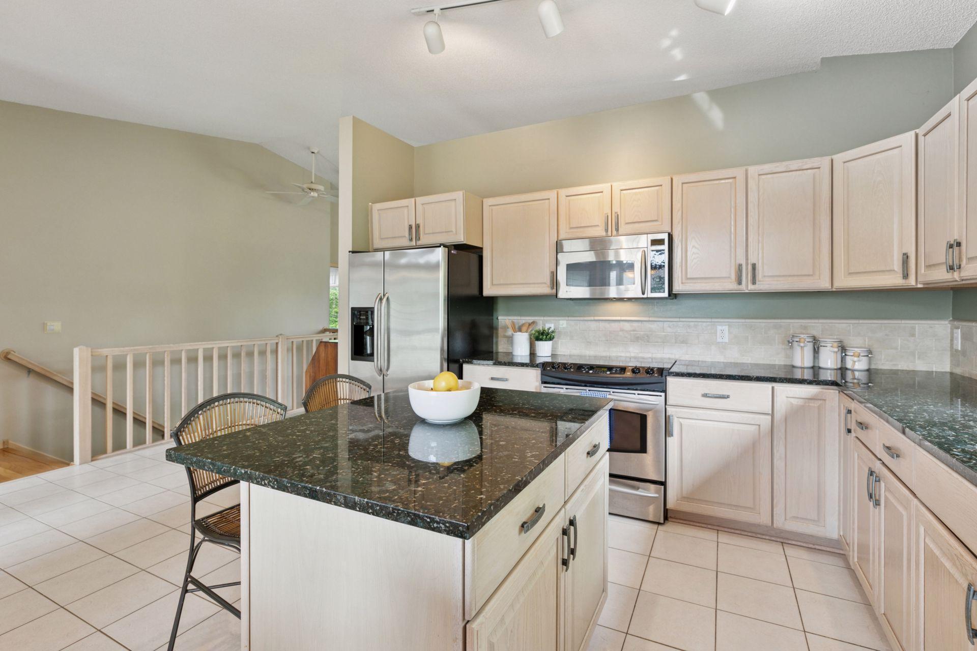 8910 Hilloway Road Eden Prairie, MN 55347 - Photo 7 of 34 Gallery Image 7