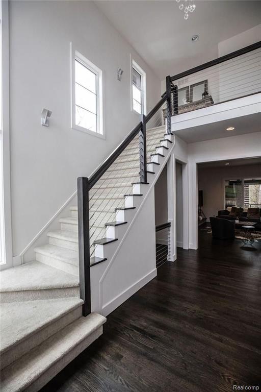 217 West 2nd Street Rochester, MI 48307 - Photo 4 of 53