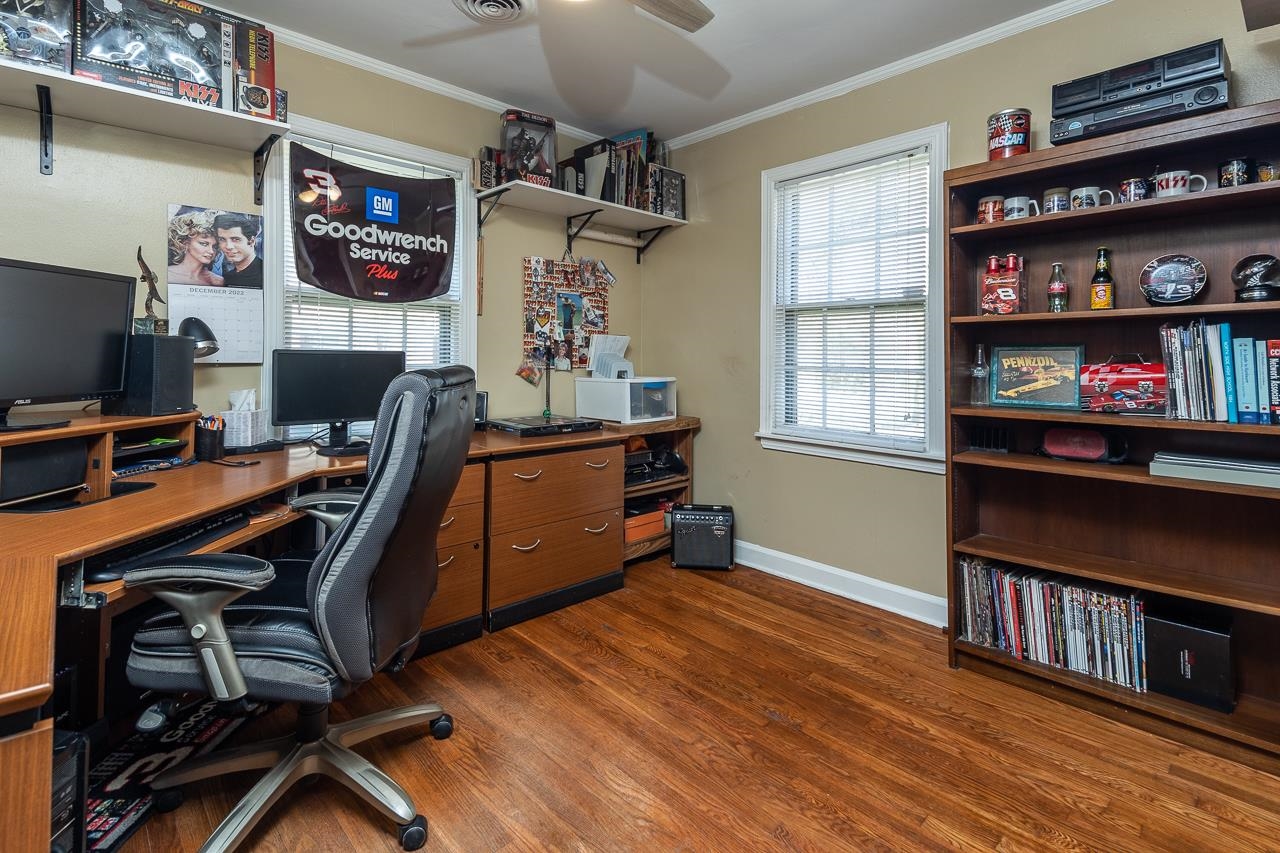 456 Gerald Road Memphis, TN 38122 - Photo 16 of 25 a view of a workspace with furniture and a window