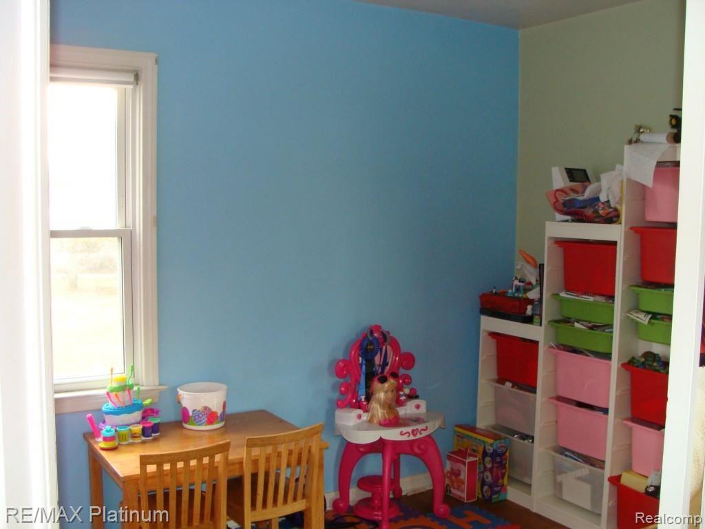 315 Byron Road Howell, MI 48843 - Photo 10 of 20