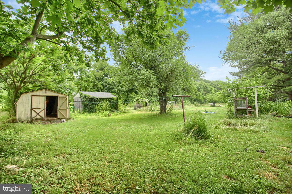 735 Pine Road Carlisle, PA 17015 - Photo 22 of 27 Gallery Image 22