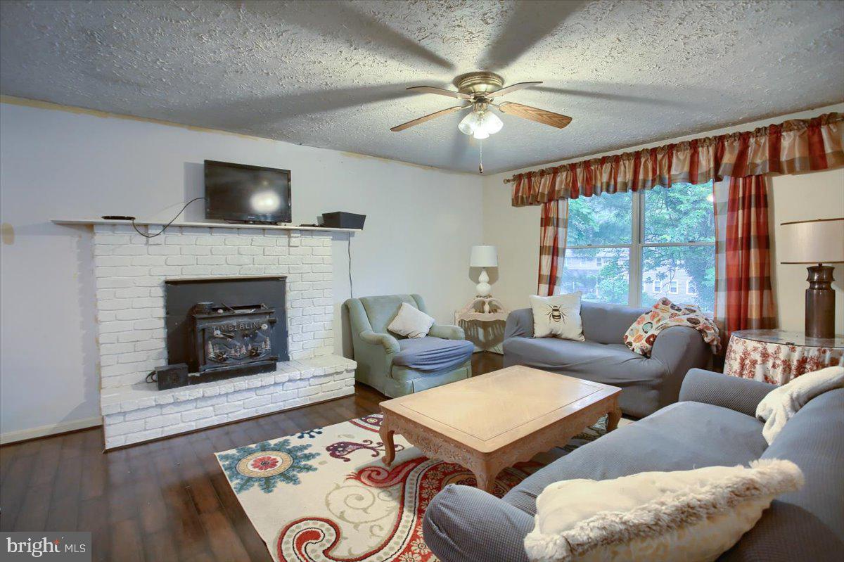 735 Pine Road Carlisle, PA 17015 - Photo 8 of 27 Gallery Image 8