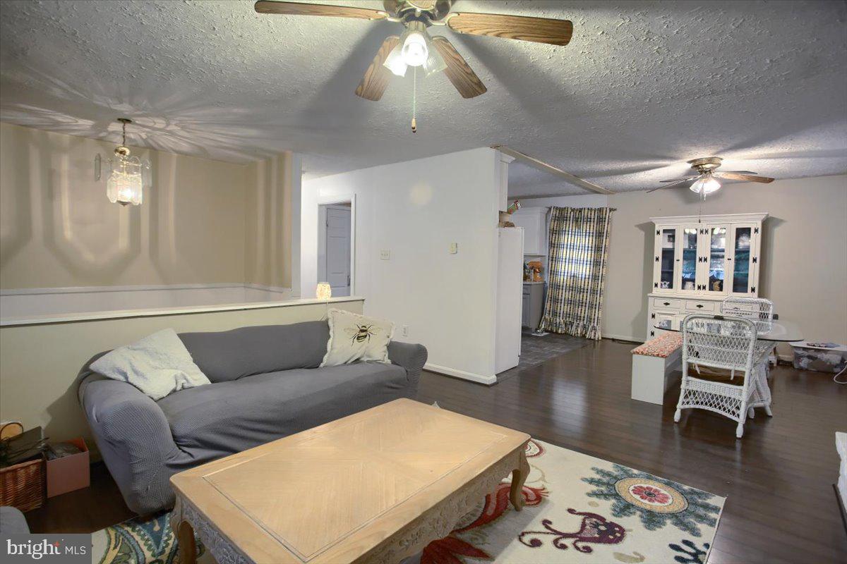 735 Pine Road Carlisle, PA 17015 - Photo 9 of 27 Gallery Image 9