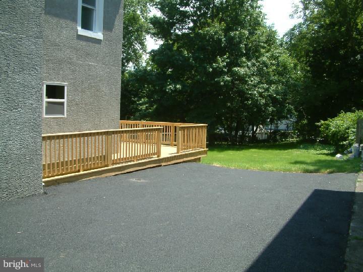 154 Chestnut Street Spring City, PA 19475 - Photo 4 of 20 Back Yard