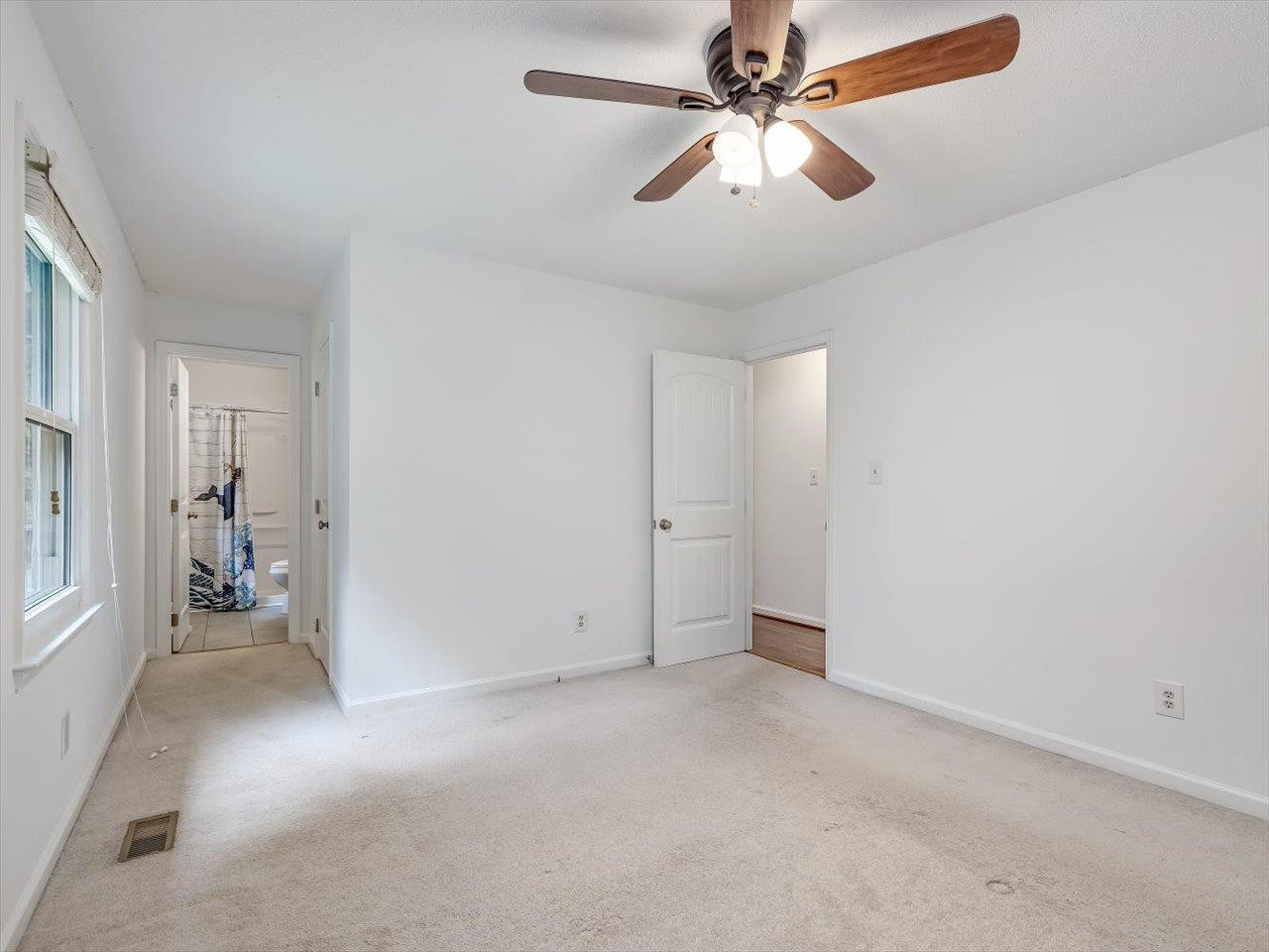 121 Rosehaven Drive Raleigh, NC 27609 - Photo 18 of 35 Photo 18