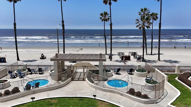 $4,000 | 600 The Strand North, Unit 37, Oceanside, CA 92054