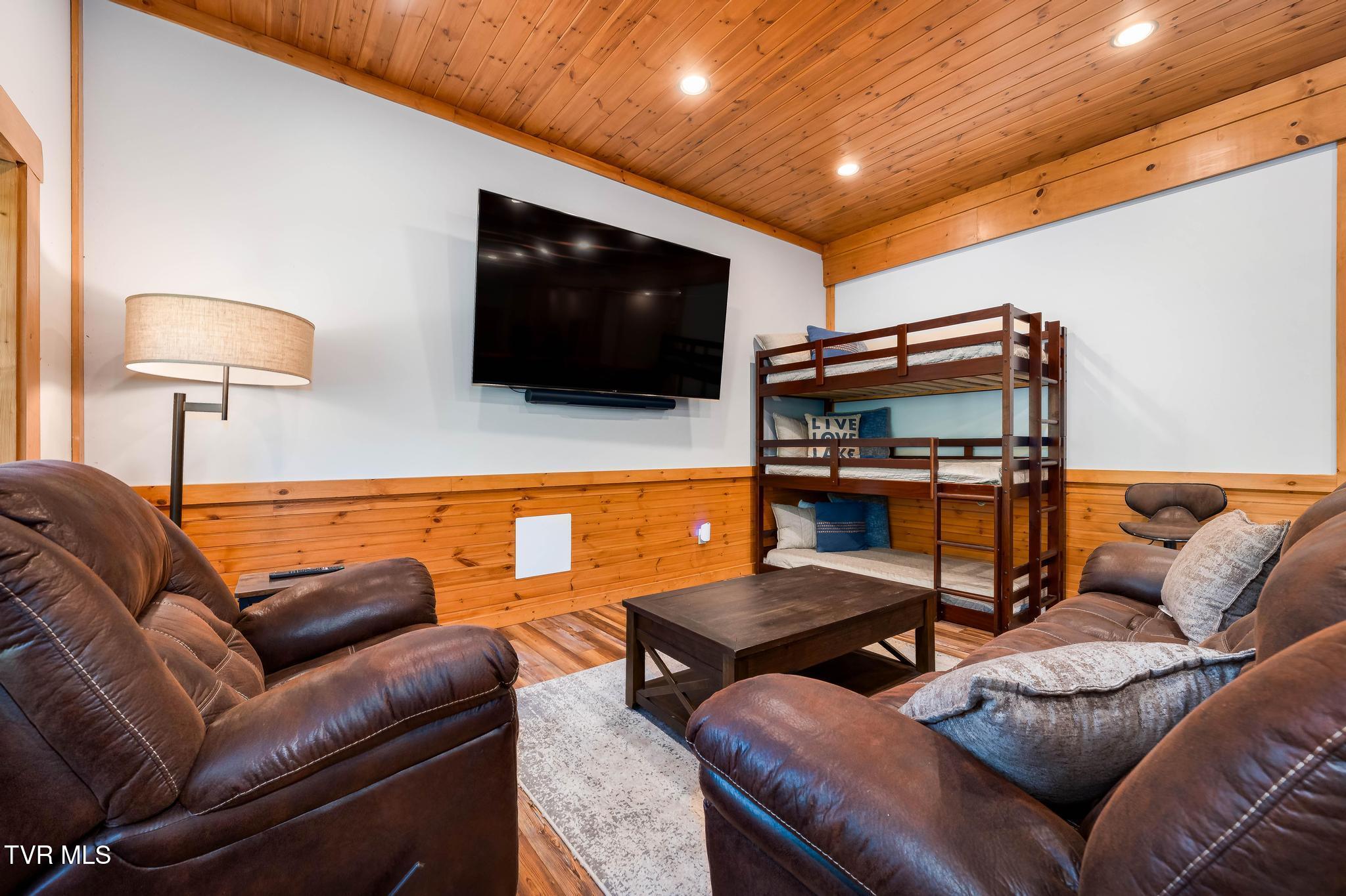 285 Cable Hollow Road Butler, TN 37640 - Photo 105 of 110 285 Cable Hollow Road (134 of 139)