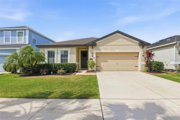 $399,999 | 11218 Spring Point Circle, Riverview, FL 33579
