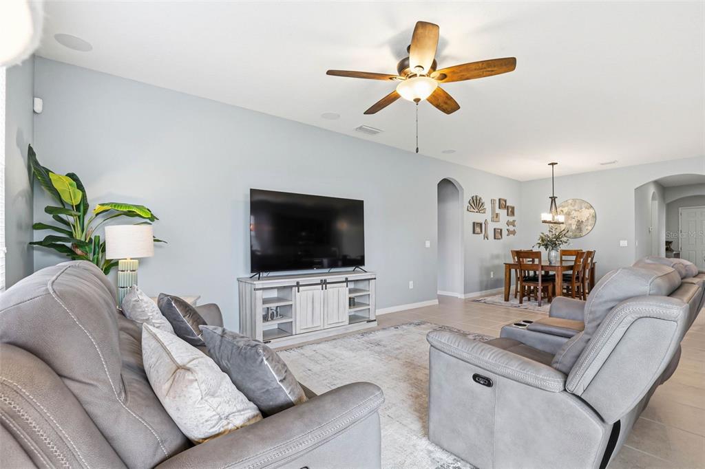 11218 Spring Point Circle Riverview, FL 33579 - Photo 33 of 61