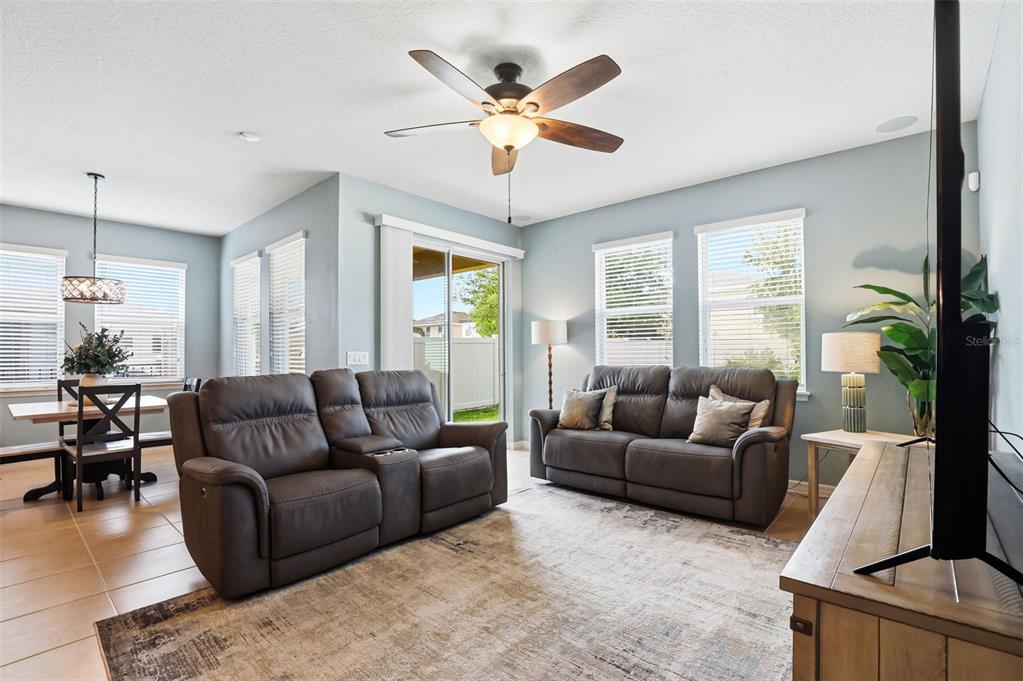 11218 Spring Point Circle Riverview, FL 33579 - Photo 35 of 61