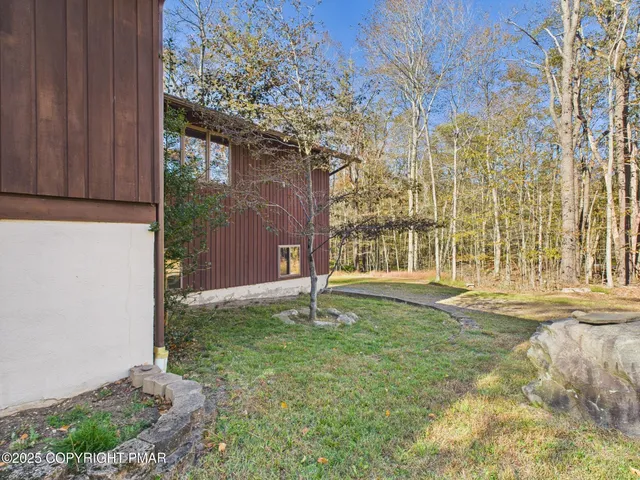 $349,000 | 82 South Lehigh River Drive, Gouldsboro, PA 18424