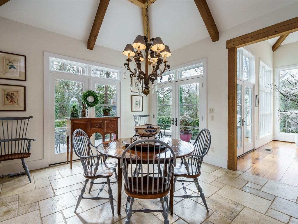 801 Rosemont Avenue Raleigh, NC 27607 - Photo 8 of 25 Breakfast Anyone?