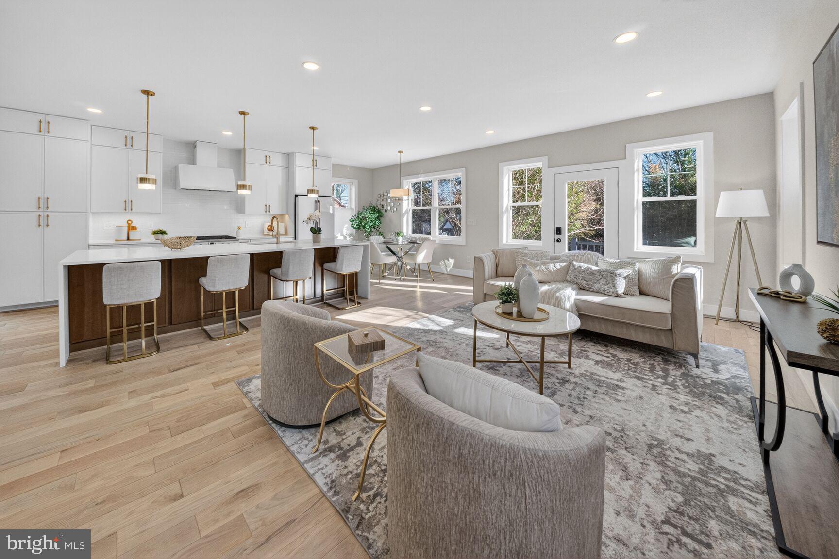 423 North Cleveland Street Arlington, VA 22201 - Photo 16 of 39 Main level living room
