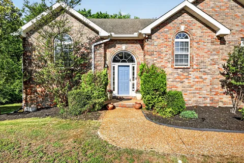 $529,999 | 136 River Chase, Hendersonville, TN 37075