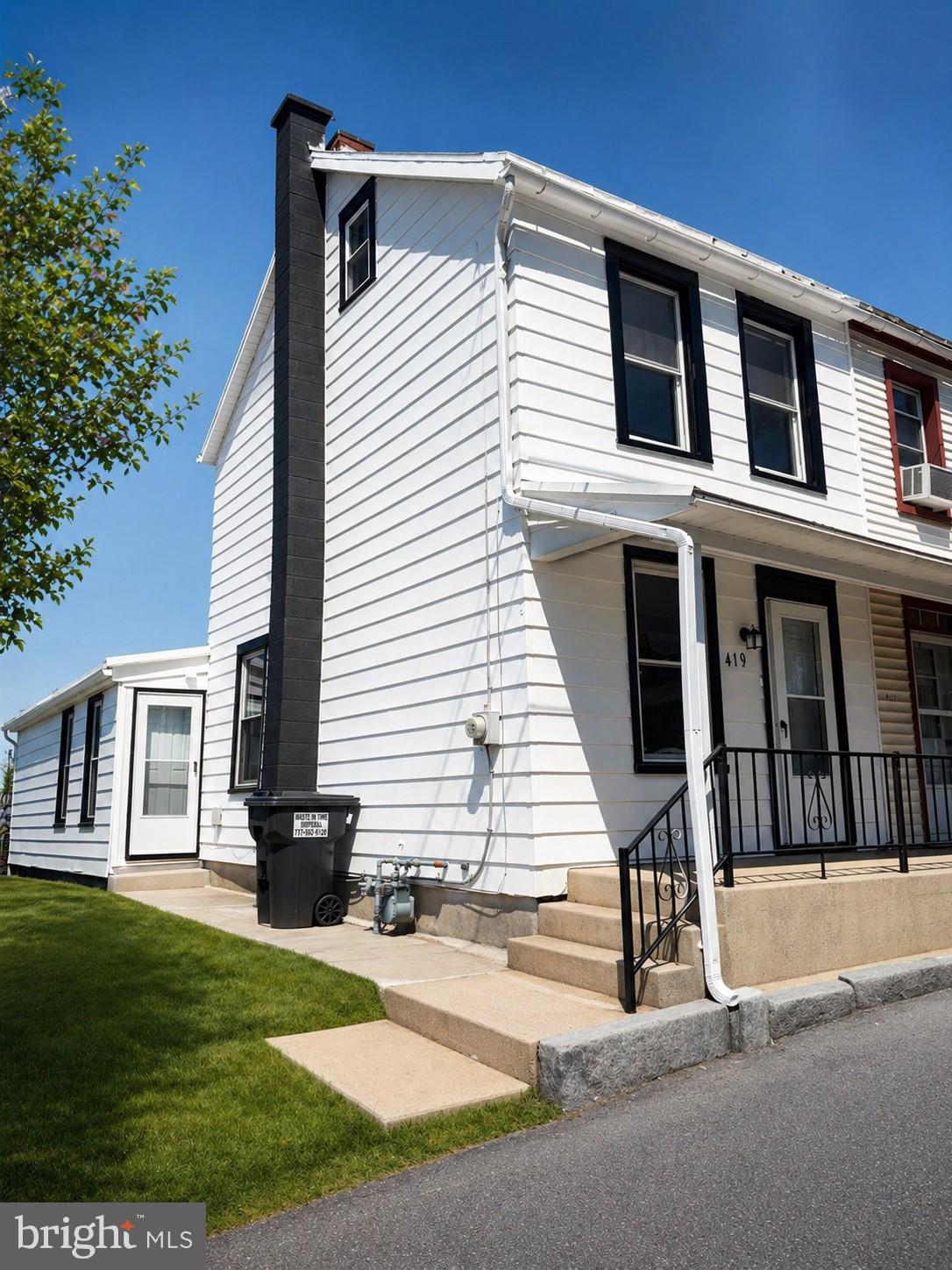 419 Union Street Lebanon, PA 17042 - Photo 2 of 19