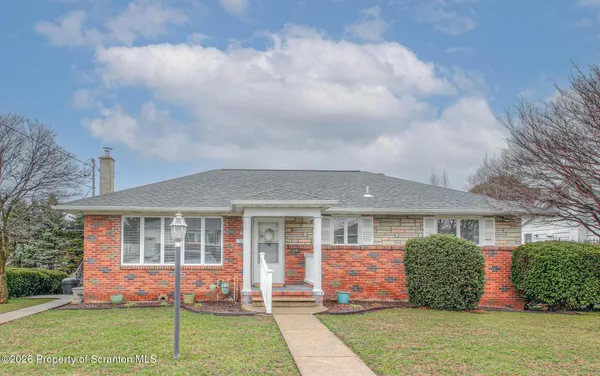 $299,000 | 3904 Winfield Avenue, Moosic, PA 18507