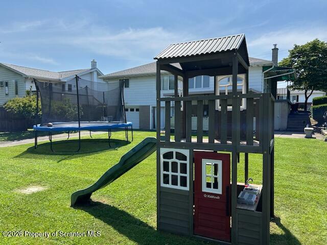 3904 Winfield Avenue Moosic, PA 18507 - Photo 26 of 28 Yard