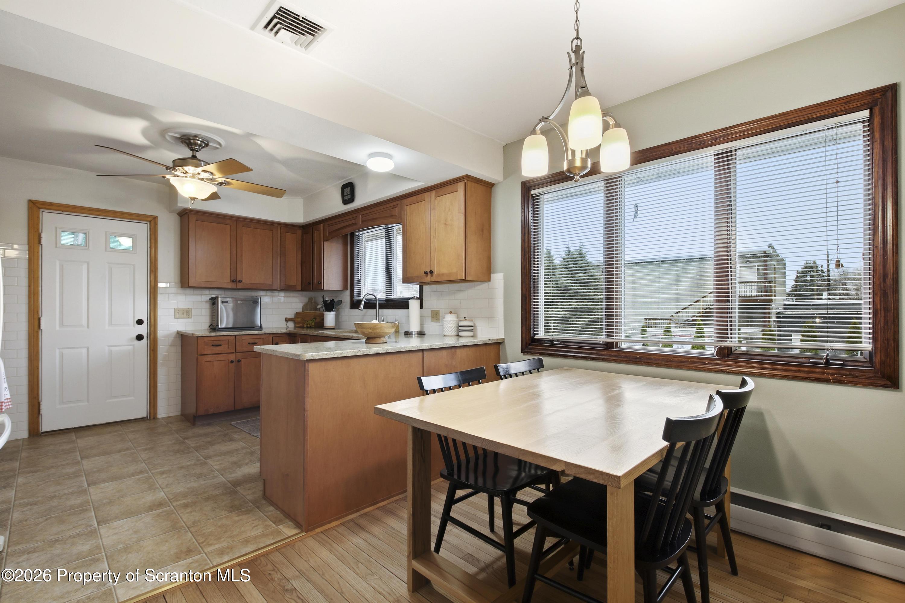 3904 Winfield Avenue Moosic, PA 18507 - Photo 6 of 28 Dining Room