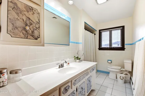 $299,000 | 3904 Winfield Avenue, Moosic, PA 18507