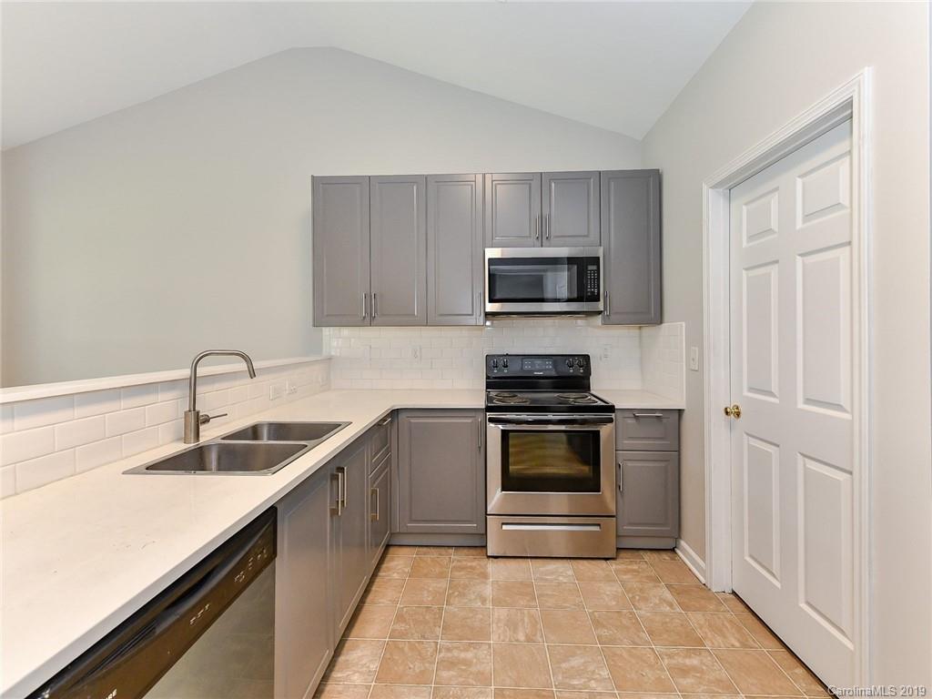 5115 Balsam Bark Lane Fort Mill, SC 29708 - Photo 11 of 34 Gallery Image 11
