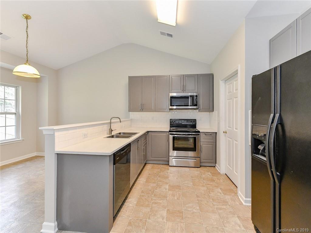 5115 Balsam Bark Lane Fort Mill, SC 29708 - Photo 10 of 34 Gallery Image 10