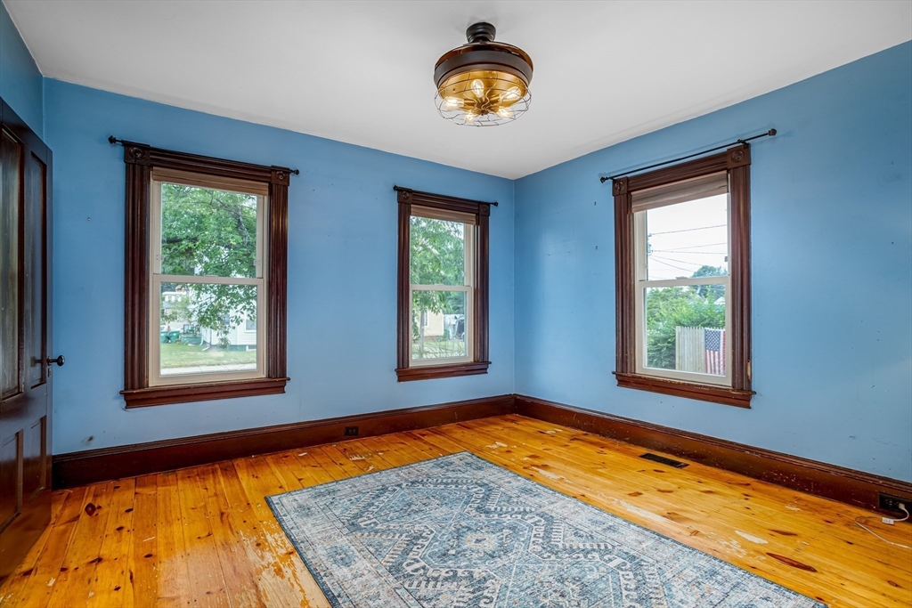 932 Main Street Clinton, MA 01510 - Photo 11 of 39 Gallery Image 11