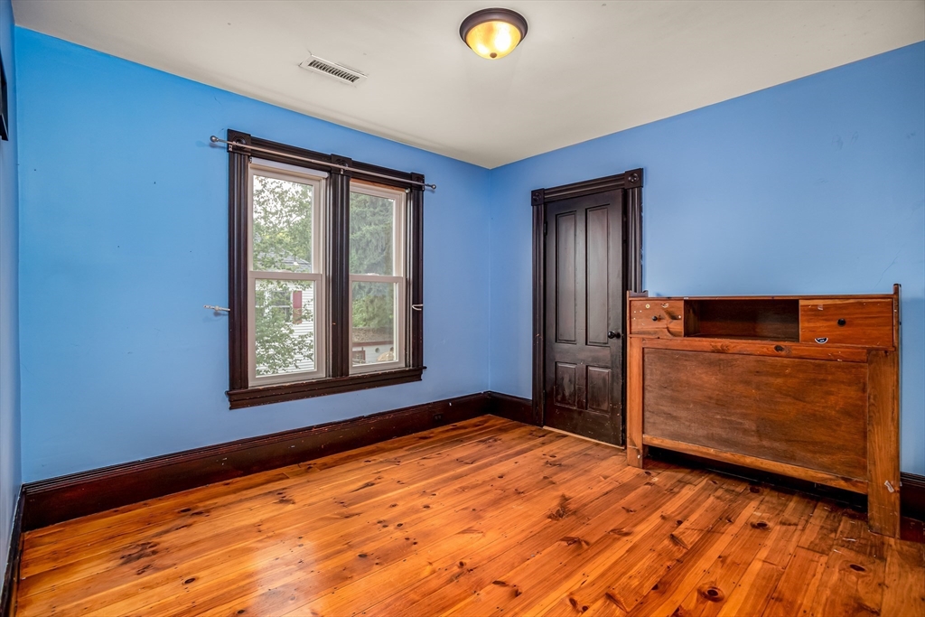 932 Main Street Clinton, MA 01510 - Photo 28 of 39 Gallery Image 28