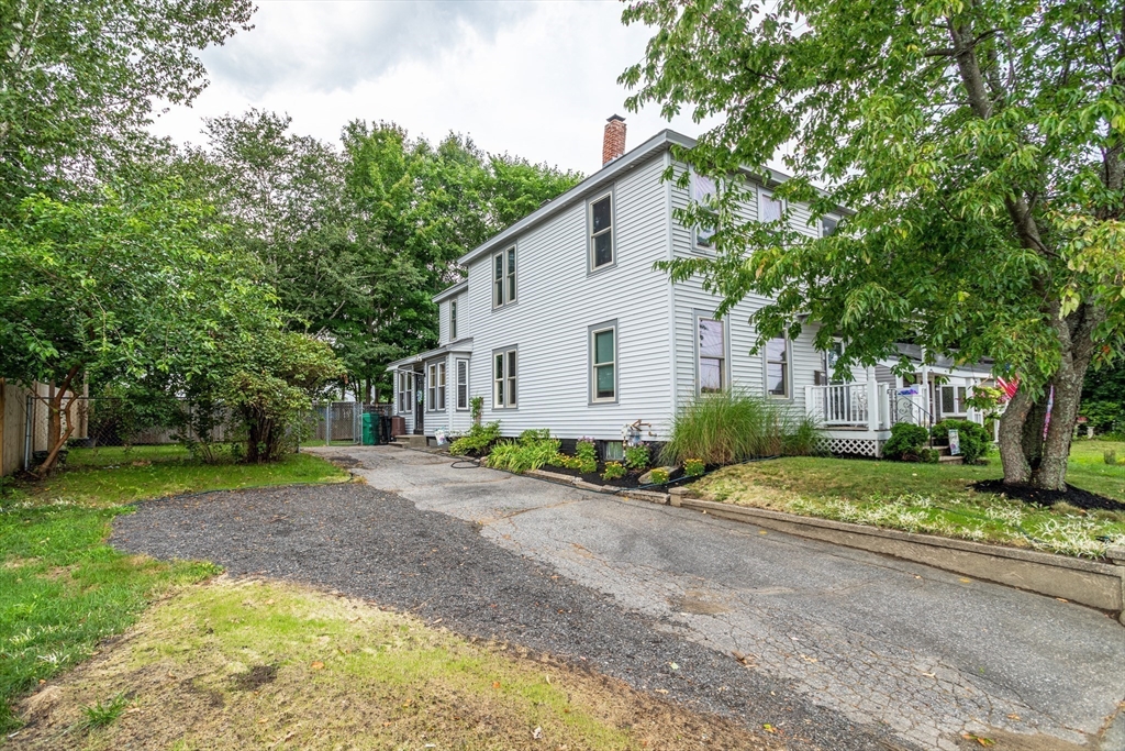 932 Main Street Clinton, MA 01510 - Photo 4 of 39 Gallery Image 4