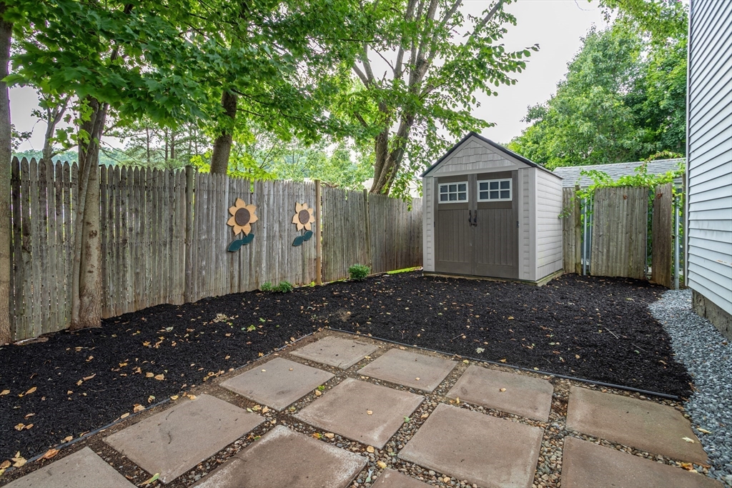 932 Main Street Clinton, MA 01510 - Photo 6 of 39 Gallery Image 6