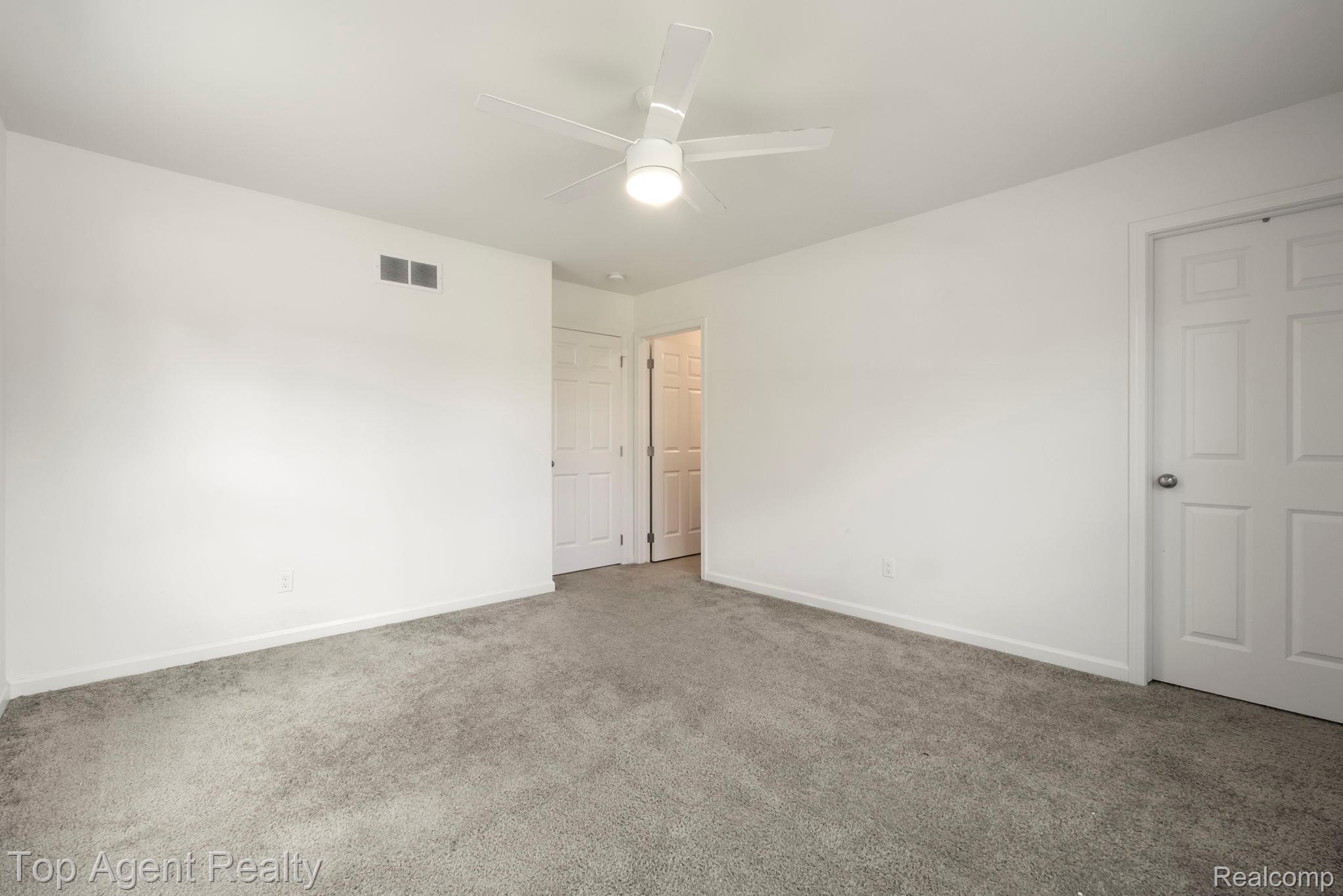 63770 Dequindre Road Washington, MI 48095 - Photo 31 of 61 31-web-or-mls-P2820116.JPG