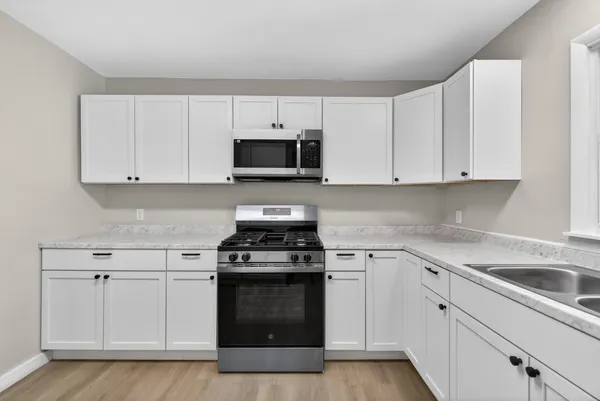 $249,900 | 3304 Spring Arbor Road, Jackson, MI 49203