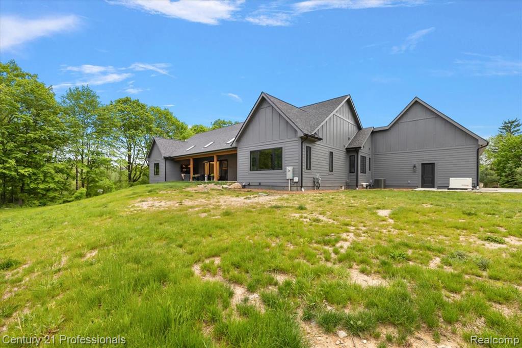 5340 Clarkston Road Clarkston, MI 48348 - Photo 60 of 73