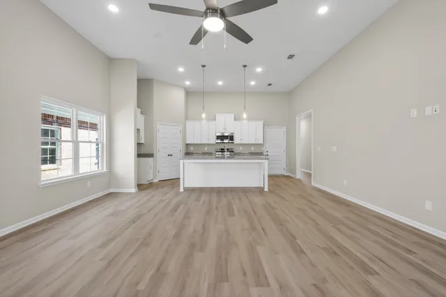 $398,900 | 346 North Fork Branch Road, Normandy, TN 37360