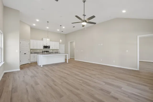 $398,900 | 346 North Fork Branch Road, Normandy, TN 37360