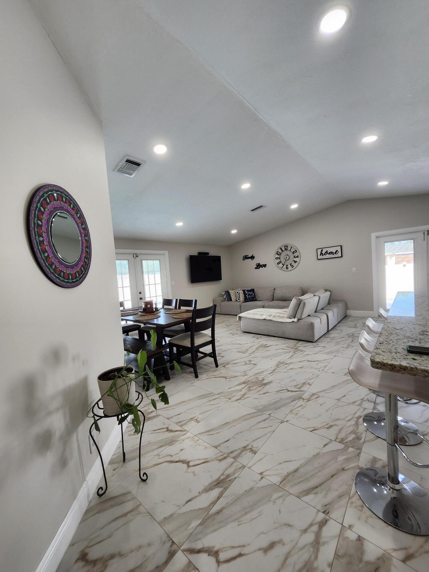 1473 Donwoods Lane Royal Palm Beach, FL 33411 - Photo 12 of 95 1000718746