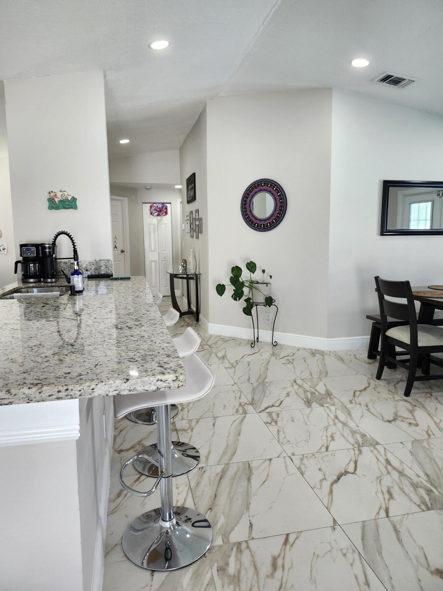 1473 Donwoods Lane Royal Palm Beach, FL 33411 - Photo 15 of 95 1000718742