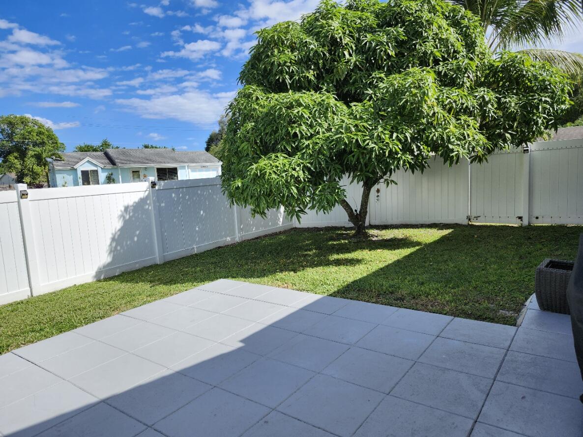 1473 Donwoods Lane Royal Palm Beach, FL 33411 - Photo 29 of 95 Patio