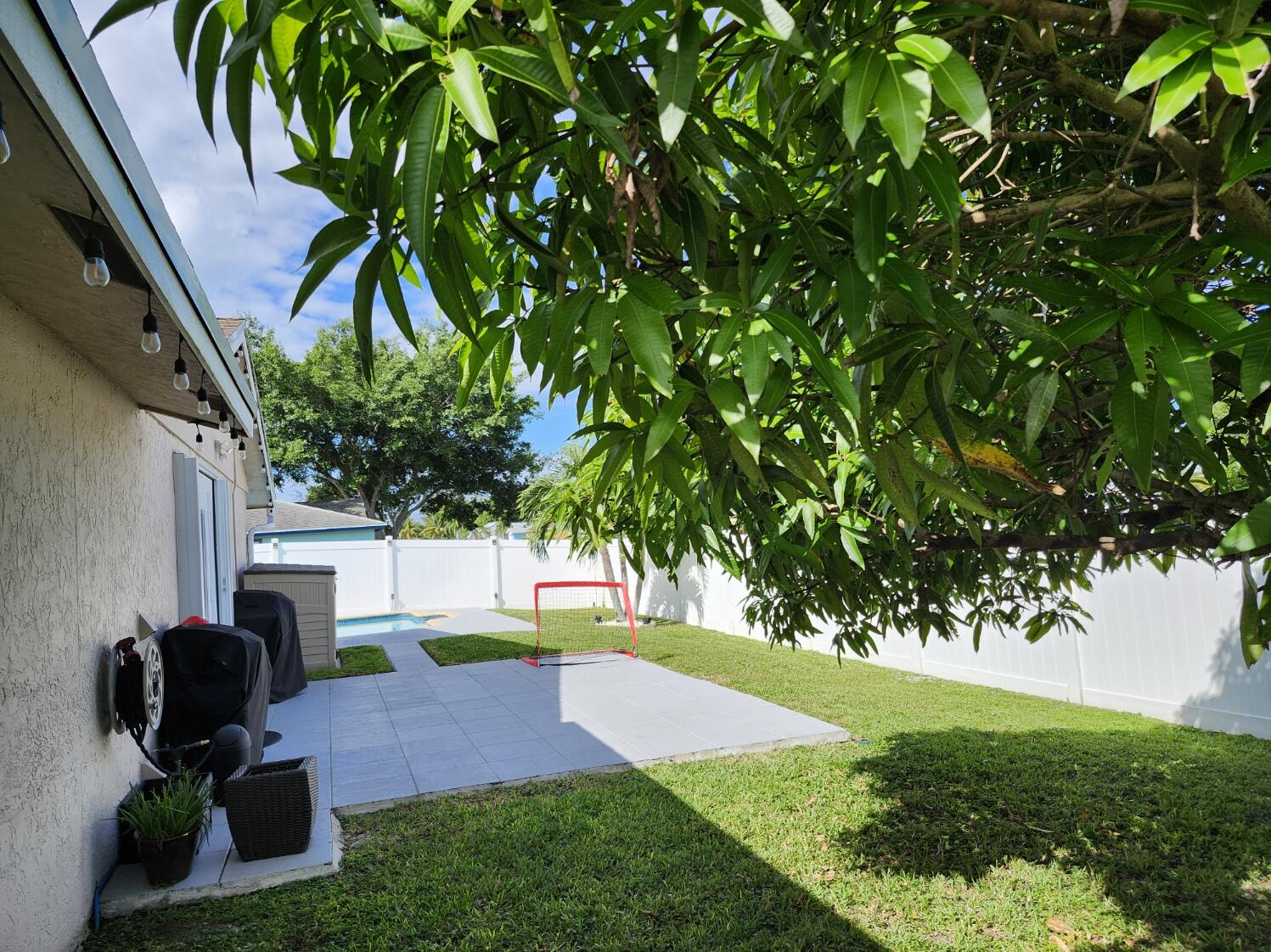 1473 Donwoods Lane Royal Palm Beach, FL 33411 - Photo 31 of 95 20251102_105908