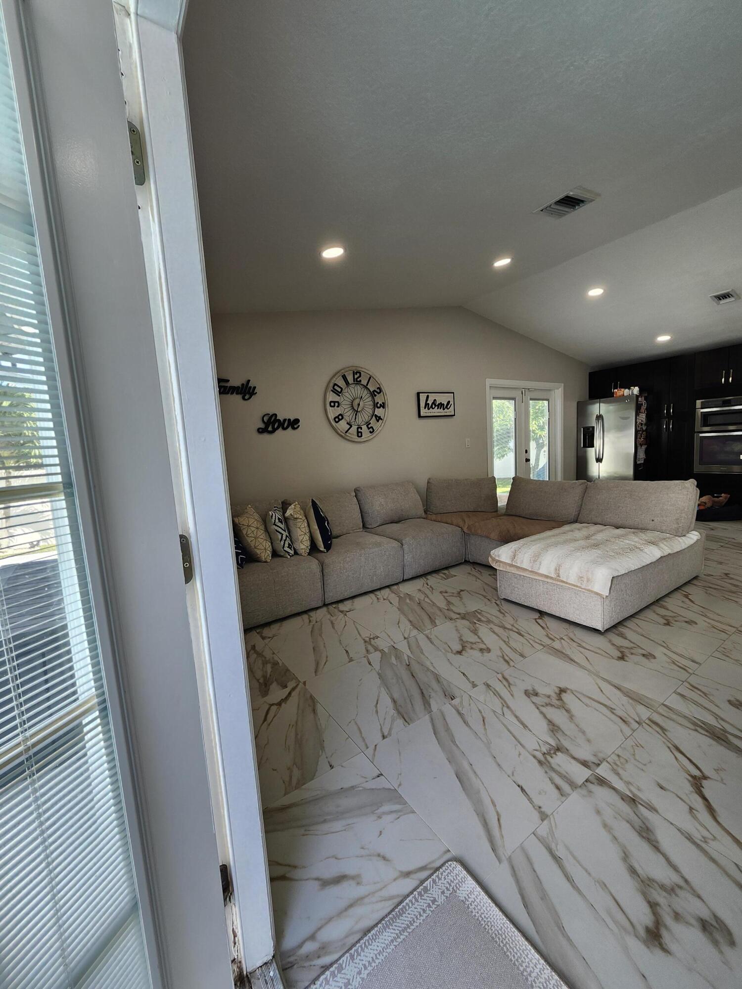 1473 Donwoods Lane Royal Palm Beach, FL 33411 - Photo 40 of 95 1000718738