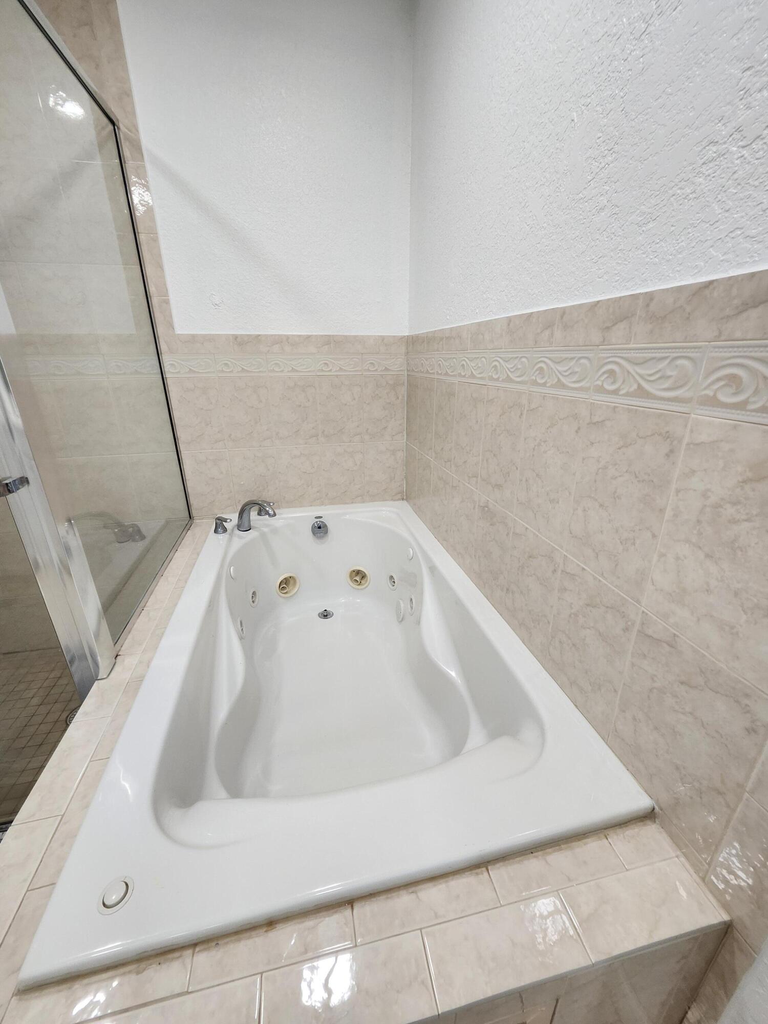 1473 Donwoods Lane Royal Palm Beach, FL 33411 - Photo 80 of 95 1000718815 (2)