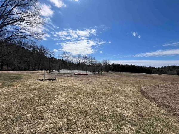 $249,000 | 3095 Thompsonburg Road, Unit B/2, Londonderry, VT 05155
