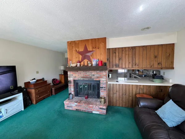 $249,000 | 3095 Thompsonburg Road, Unit B/2, Londonderry, VT 05155