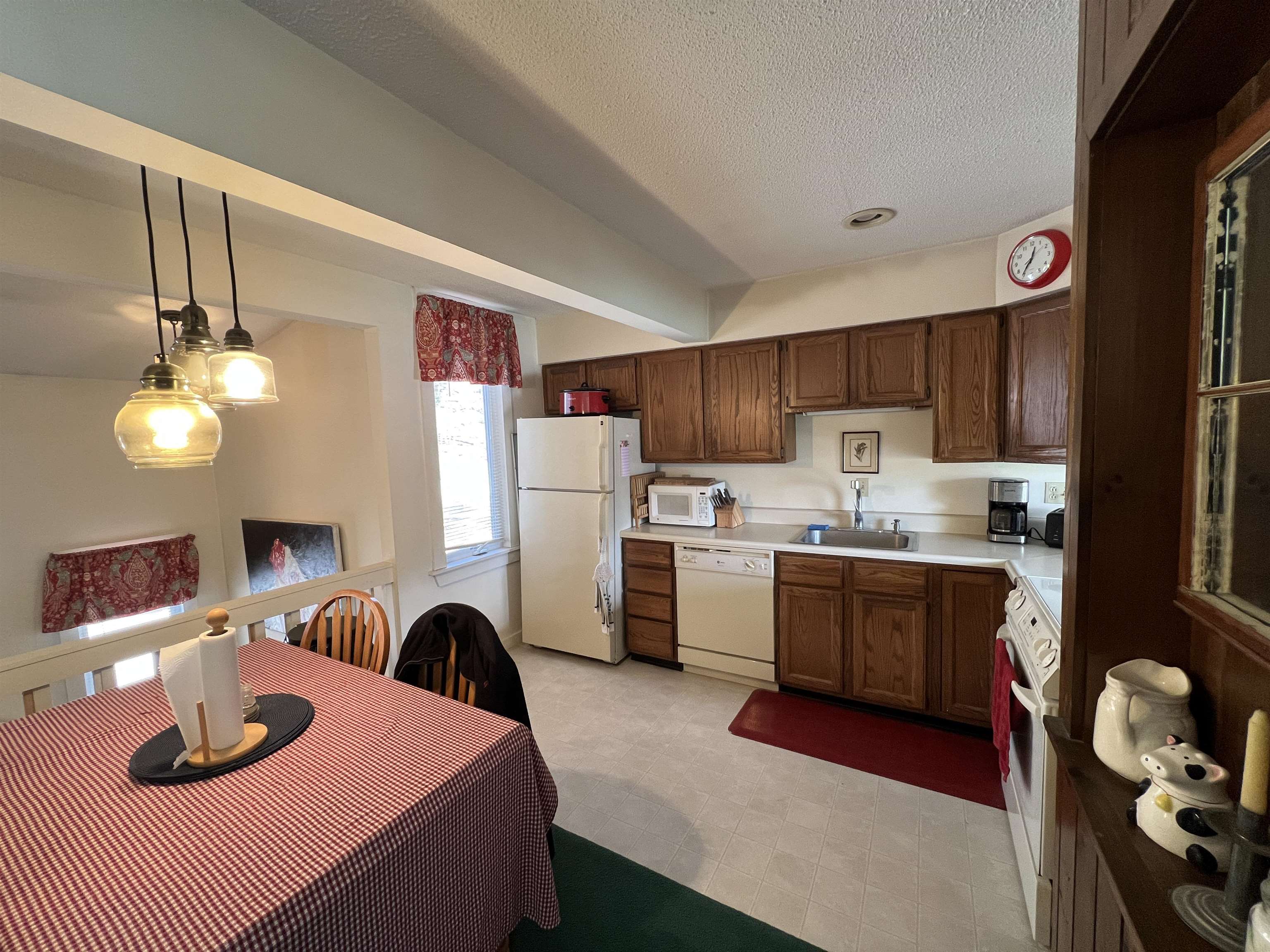 3095 Thompsonburg Road, Unit B/2 Londonderry, VT 05155 - Photo 6 of 19