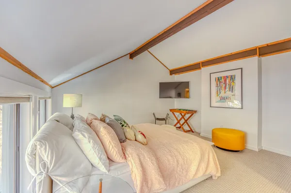 $485,000 | 14 Highwood Road, Unit 2, Lincoln, NH 03251