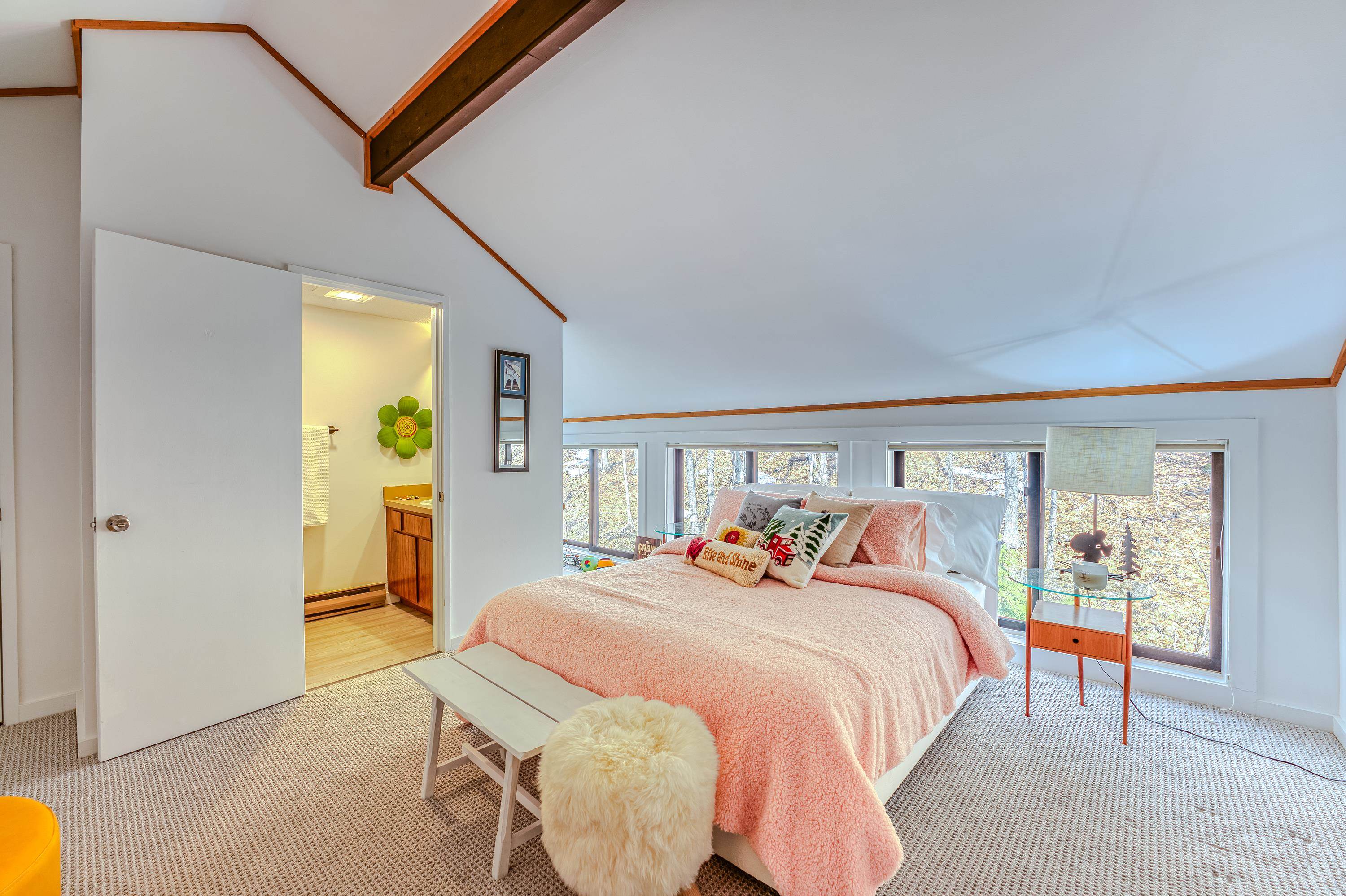 14 Highwood Road, Unit 2 Lincoln, NH 03251 - Photo 23 of 51