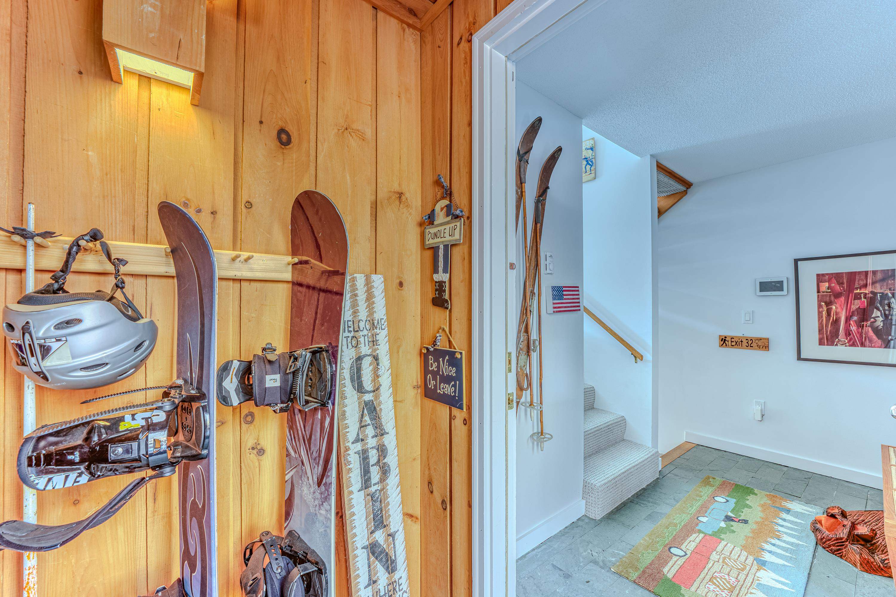 14 Highwood Road, Unit 2 Lincoln, NH 03251 - Photo 31 of 51