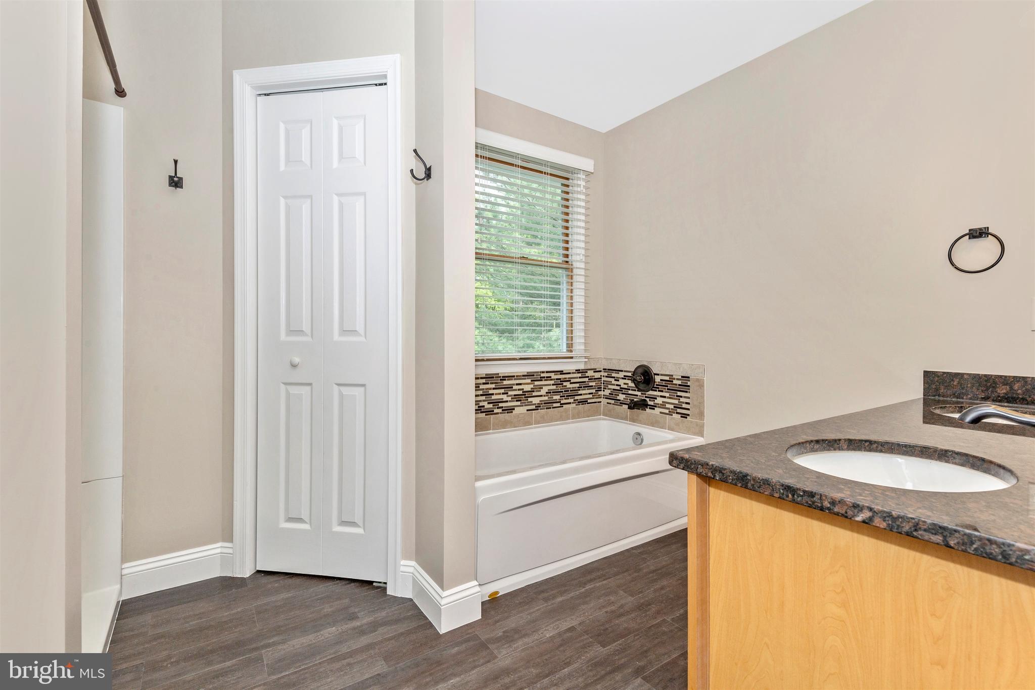 300 Hebb Road Hagerstown, MD 21740 - Photo 24 of 57 Master Bath with whirlpool tub
