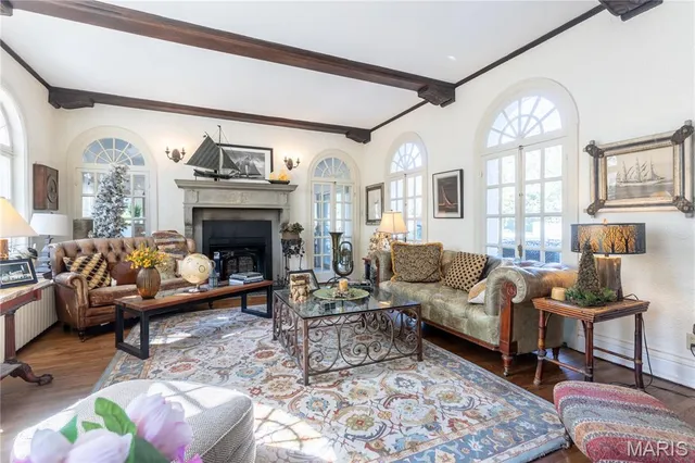 $1,340,000 | 200 Blackmer Place, Webster Groves, MO 63119