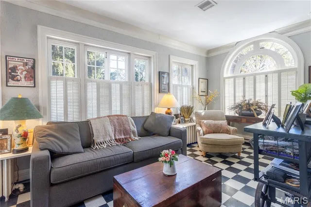 $1,340,000 | 200 Blackmer Place, Webster Groves, MO 63119