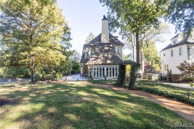 $1,340,000 | 200 Blackmer Place, Webster Groves, MO 63119